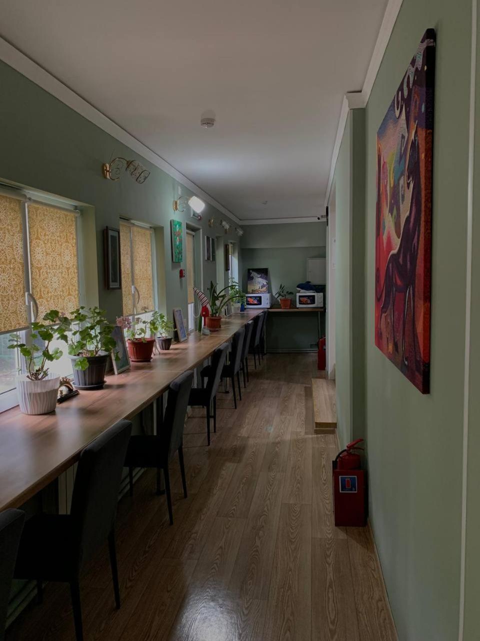 Hostel Nomad อัลมาตี ภายนอก รูปภาพ